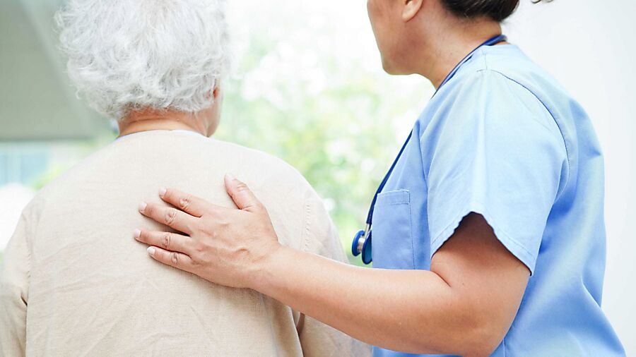 Kanton Glarus: Neuer Palliativdienst für schwerkranke Menschen ab Juli 2026