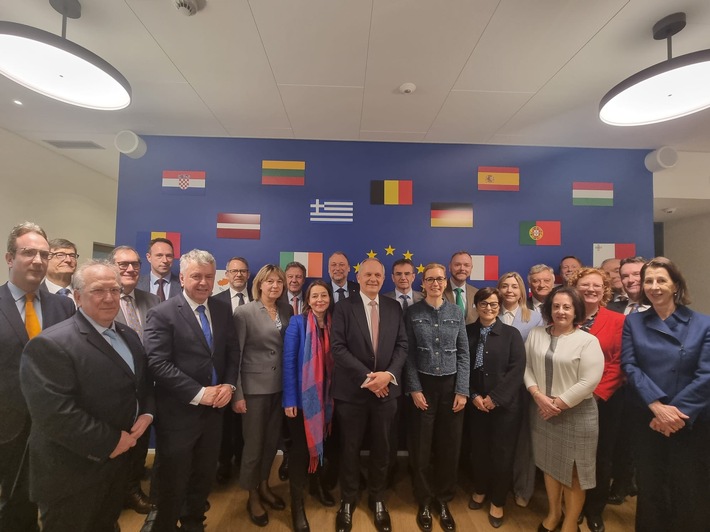 Liechtensteins Außenministerin Monauni diskutiert EU-Zukunft in Bern