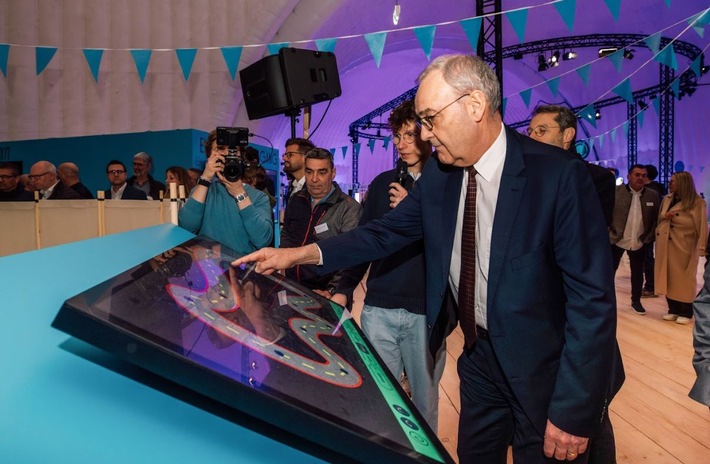 Phänomena On Tour: Bundespräsident eröffnet spannende Wissenschaftsausstellung!