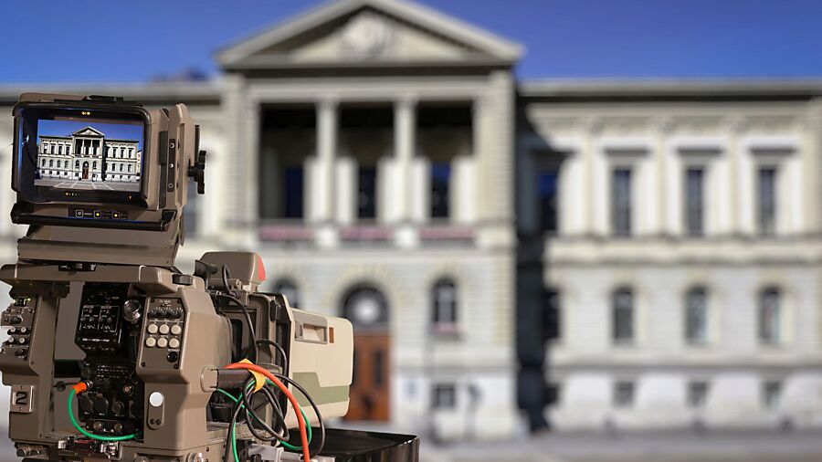 Regierungsrat Glarus: Neue Kommunikationsstrategien für mehr Transparenz!