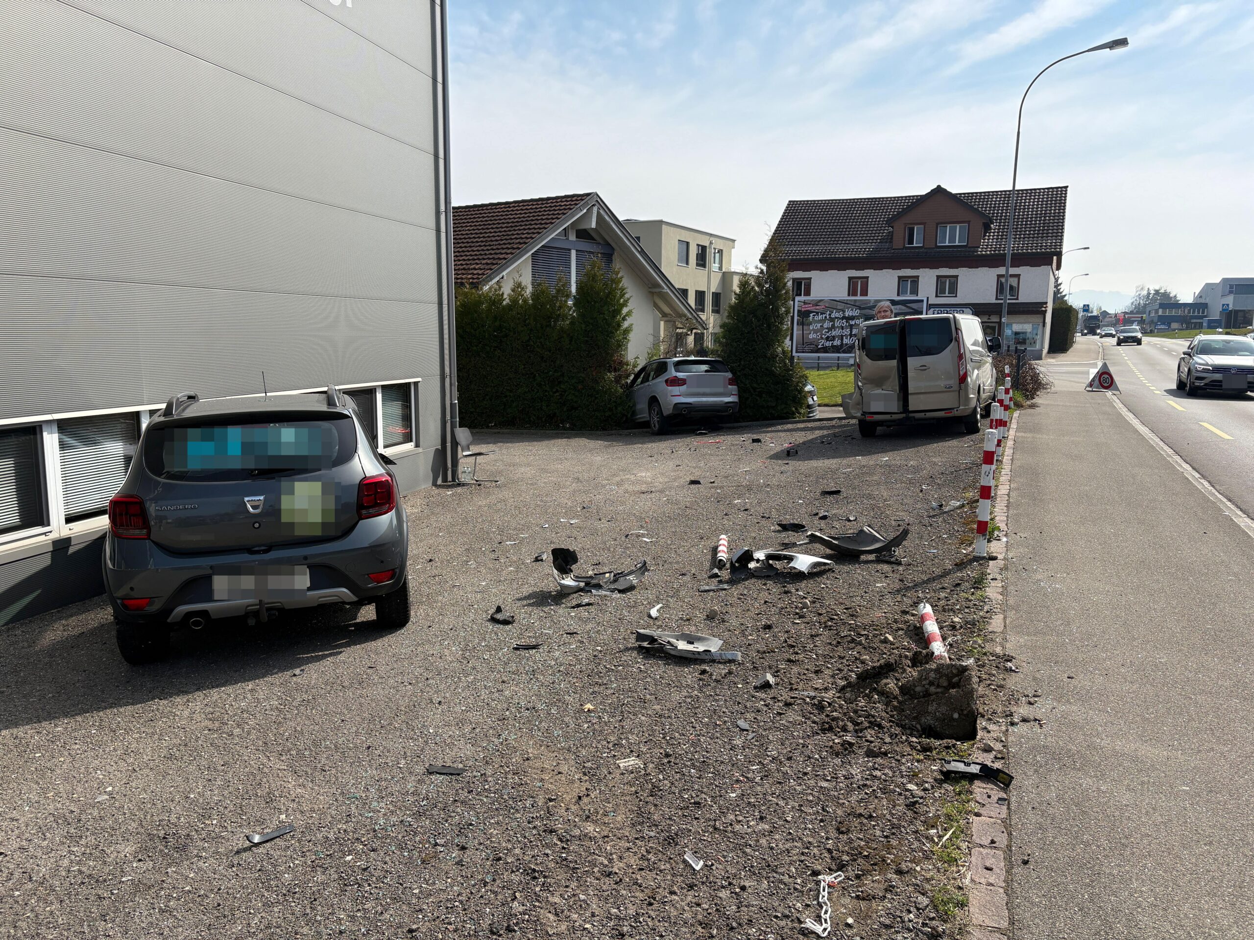 Schock in Egnach: 85-Jähriger nach Auto-Unfall im Spital!