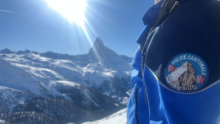 Tödlicher Skiunfall in Zermatt: Snowboarder stirbt nach Kollision