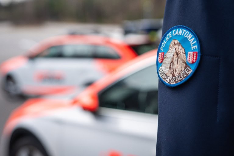 Krawalle nach dem Spiel: Fans setzen in Sitten Flammen frei!